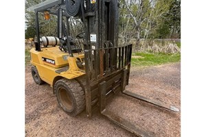 Caterpillar GP 40  Forklift